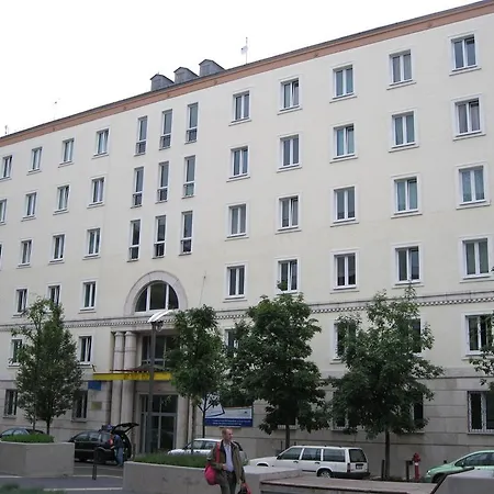 City Flora Hotel